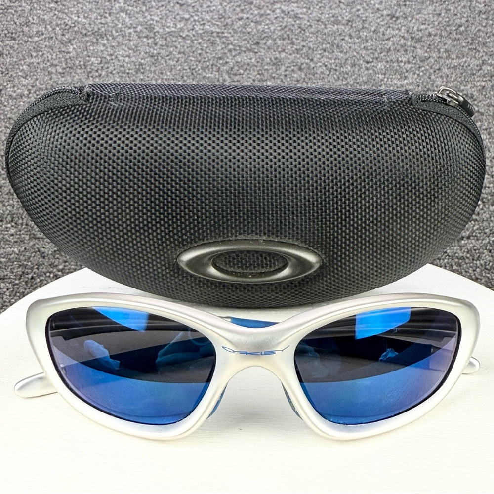 Oakley Twenty XX FMJ Sunglasses Silver Ice Blue Iridium Lens Vintage USA w/ Case
